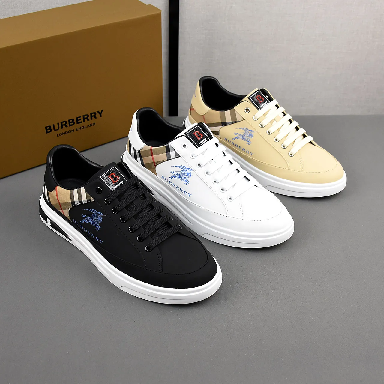 PP400⛳️⛳️⛳️Burberry [Burberry] fashionable sports and casual shoes, the upper is made of first-layer cowhide with plaid material, first-layer pigskin lining, and rubber outsole. Men's size 38-44.